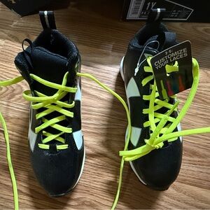 *NIB* 🆕 IN BOX NWT Size 1 Youth Under Armour Crusher RM Football Cleats Junior